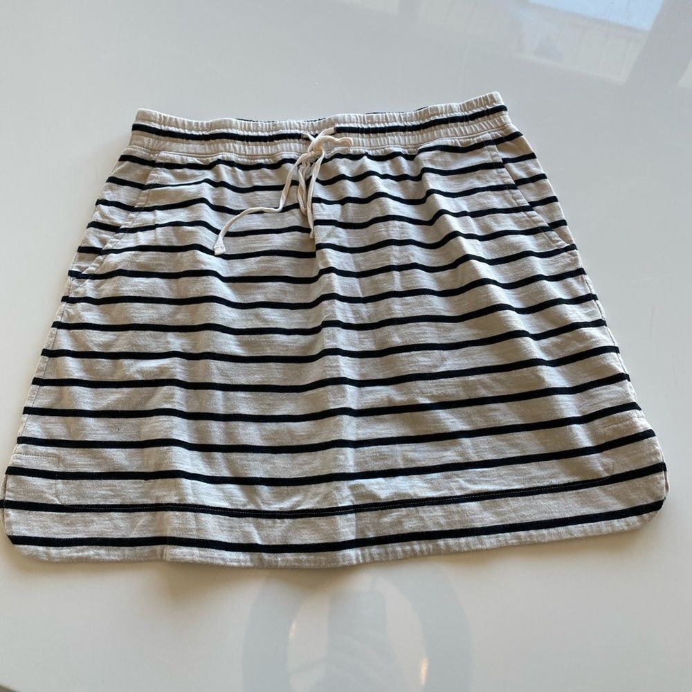 LOFT Black & White Striped Skirt Medium